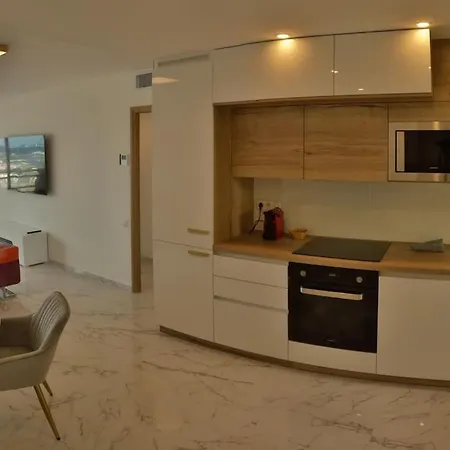Apartment Port Azur *